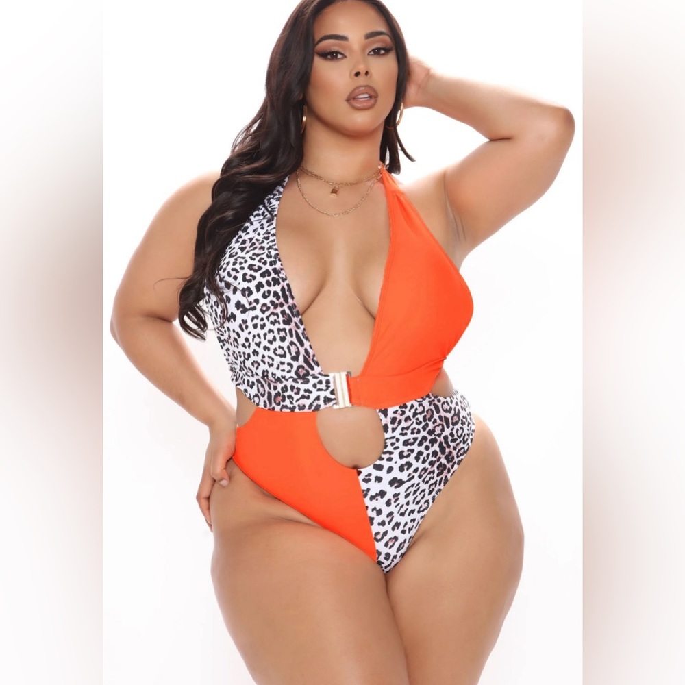 Cutout swimsuit leopard and orange